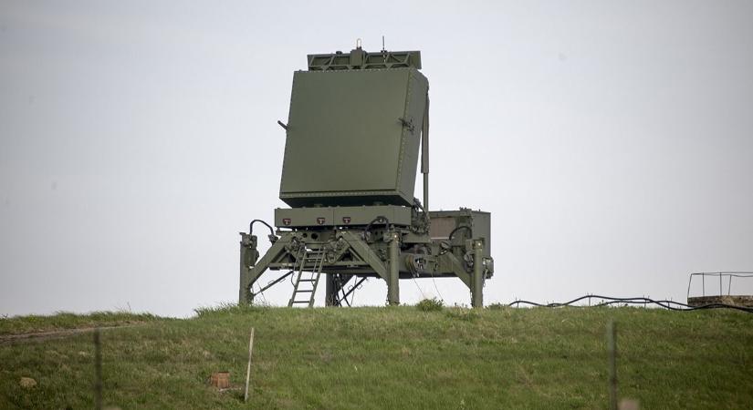 A "vaskupola" radarját üzembe helyezte a honvédség