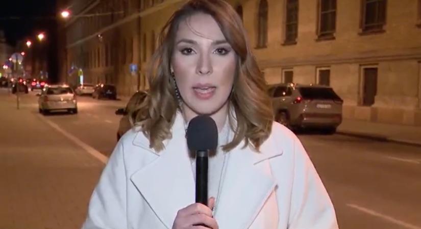 Rendőröknek kellett kimenekíteniük a Hír TV stábját (videó)