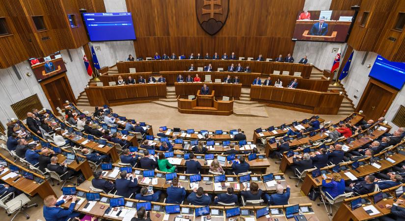 FELMÉRÉS: A Smer nyerné a választást március közepén, hét párt jutna be a parlamentbe