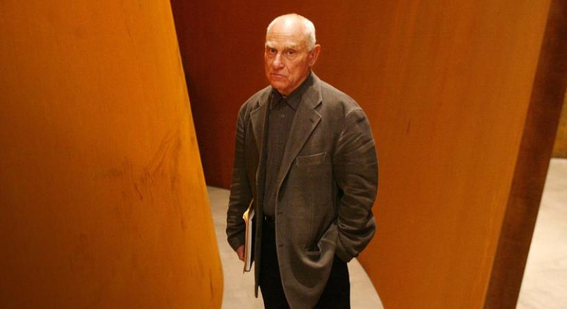 Elhunyt Richard Serra amerikai szobrászművész