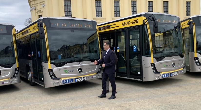 Tíz új autóbusz áll forgalomba Debrecenben – fotókkal
