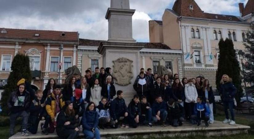 Erdélyben és a Székelyföldön jártak a fehérvári diákok