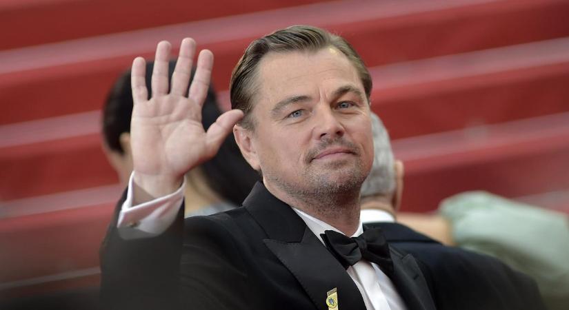 Megnősül Leonardo DiCaprio? Óriási ezüstgyűrű fénylik a barátnője kezén