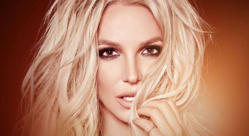 Ettől tátva marad a szád! Britney anyaszült meztelenül pózolt – Fotó!