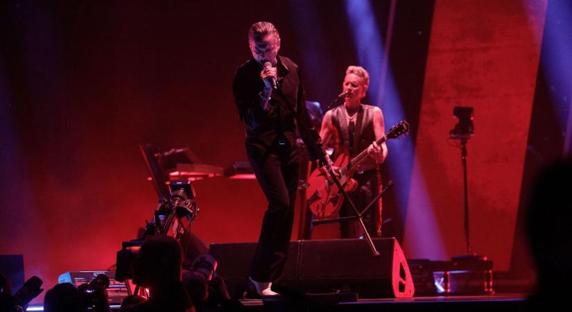 Felrobbantotta a fővárosi MVM Dome-ot a Depeche Mode  galéria