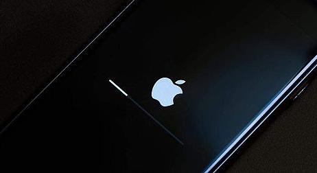 Elrontotta az iPhone-ok javítását az Apple, téglásítás-közeli állapotba hozva azokat