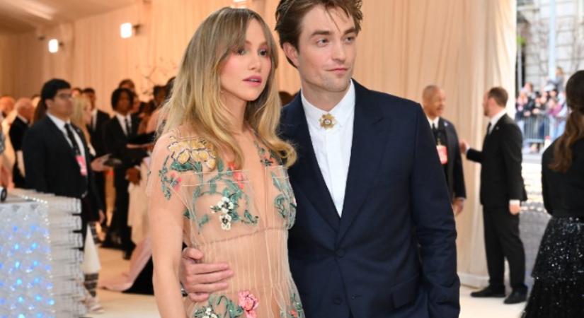 Megszületett Robert Pattinson és Suki Waterhouse első közös gyermeke