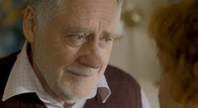 Koltai Róbert megmutatja, milyen tüneteket okoz a demencia: videó
