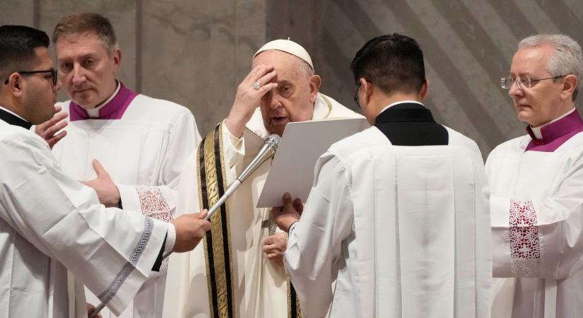 Misét mutatott be Ferenc pápa – kezdetét vette a húsvéti szent három nap