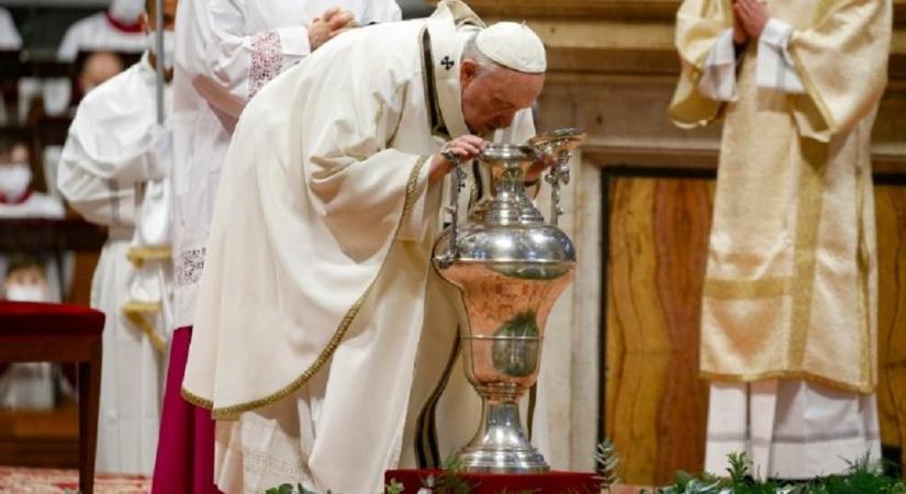 A Ferenc pápa vezette misével megkezdődött a húsvéti három nap (VIDEÓ)