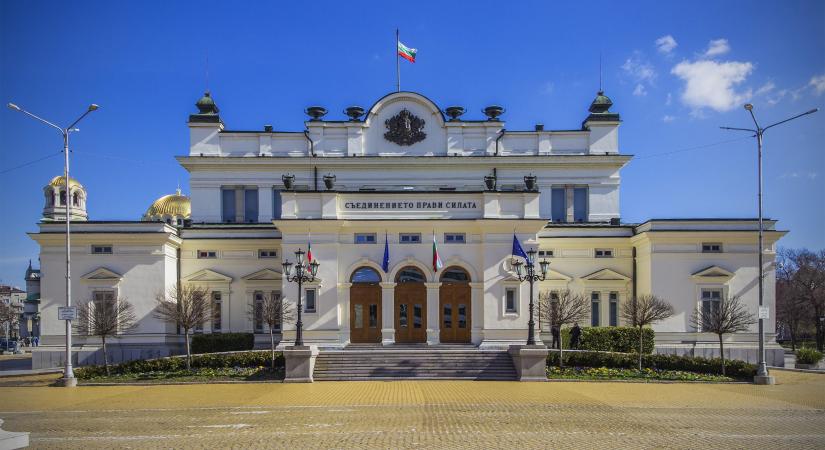 Bulgáriában újabb előrehozott parlamenti választásokat kell tartani