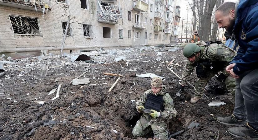 Irányított légibombákkal pusztítottak Harkivban az oroszok
