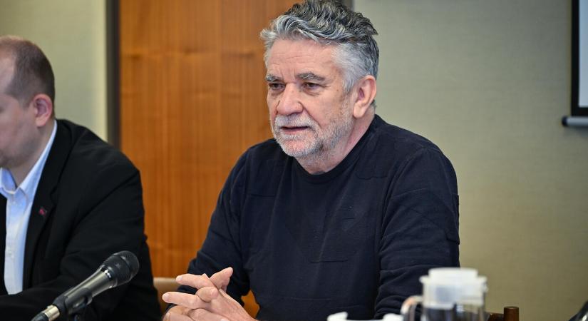 Vagyonbevallásáról kérdezte az SNS Ľuboš Machajt, az RTVS vezérigazgatóját