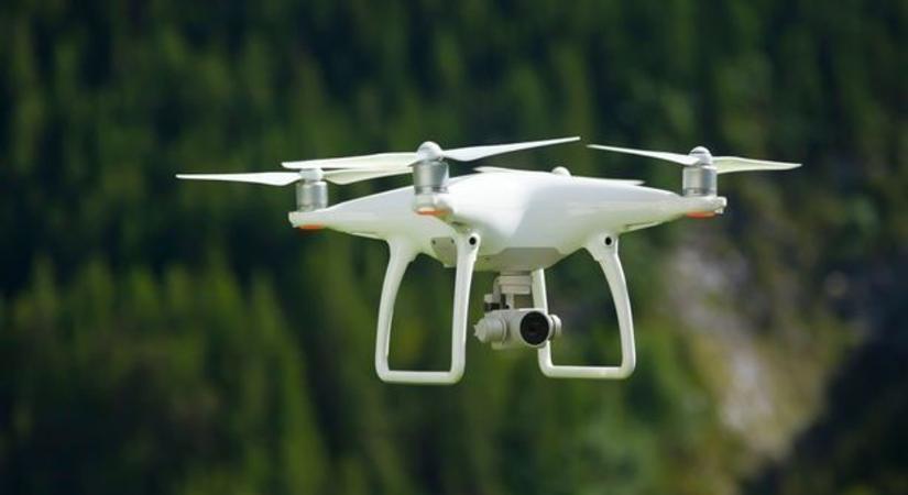 Túl magasra repült egy drón, veszélybe került egy utasszállító gép