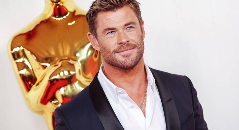 Chris Hemsworth ritkán látott fiáról posztolt: cuki, horgászos videó készült róluk