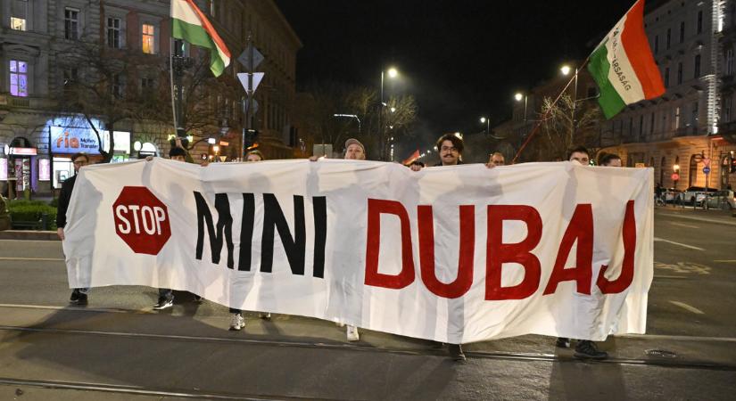 Erőből nyomná le a budapestiek torkán a mini-Dubajt a kormány
