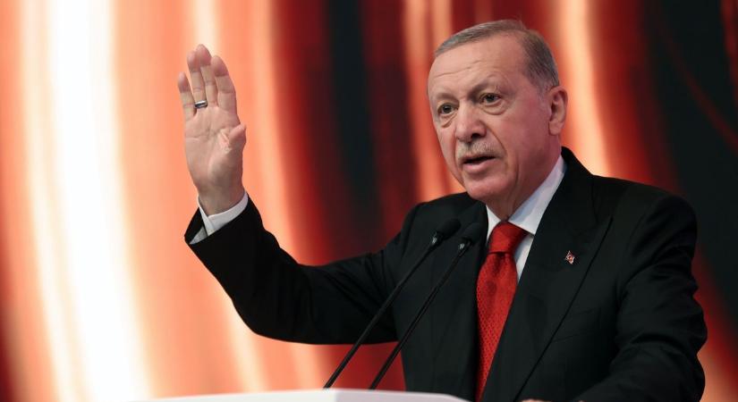 Az amerikai elnökhöz utazik Erdogan