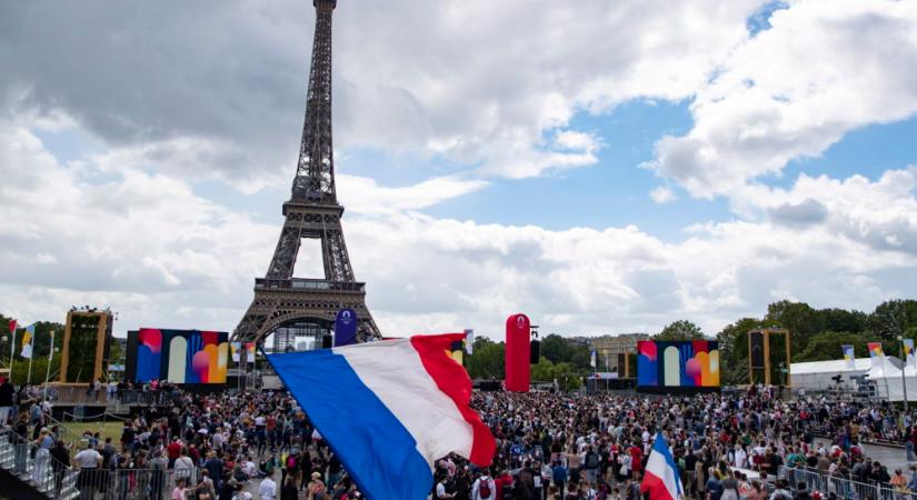 Külföldi rendőri és katonai erők segítségét kérik a franciák