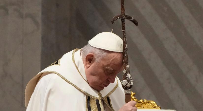 Ferenc pápa a háborúban szenvedő gyerekekről és a bántalmazott nőkről beszél a nagypénteki meditációkban
