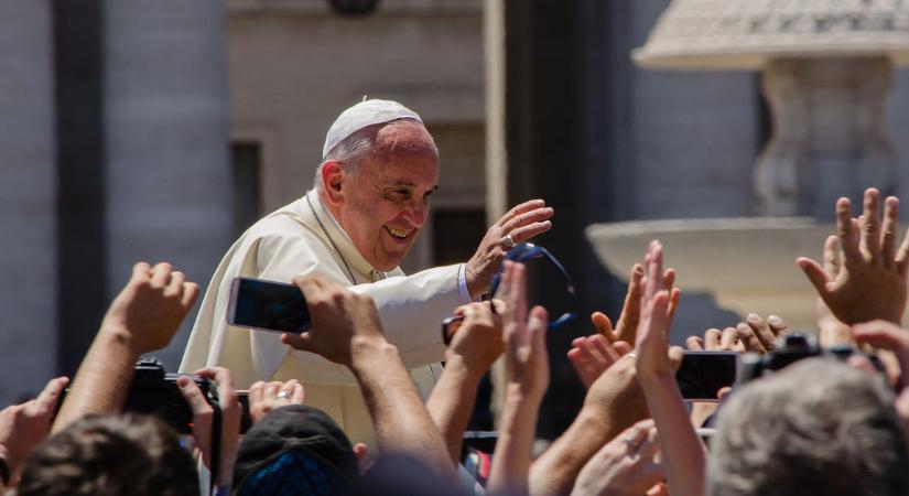 Ferenc pápa: Elég egy billentyűzet a vádaskodáshoz, ítélkezéshez