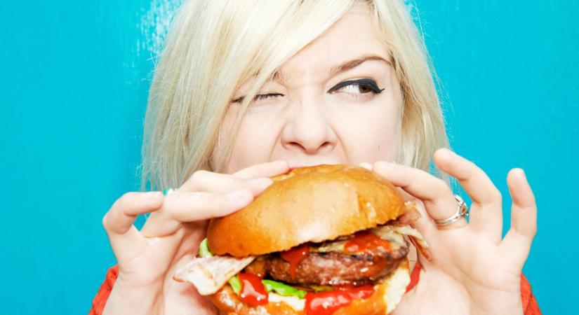 5 furcsa ok, ami miatt sokkal többet eszünk, mint kellene