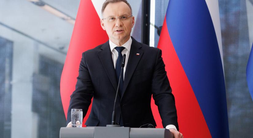 Vétózott a lengyel elnök, megkerüli a kormány az esemény utáni tabletták ügyében