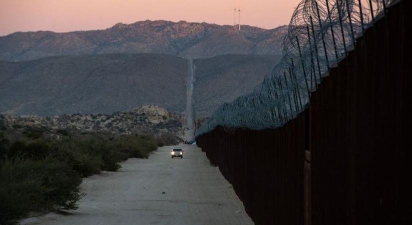Egy fiatal guatemalai bevándorló nő meghalt, miután lezuhant a kaliforniai határkerítésről