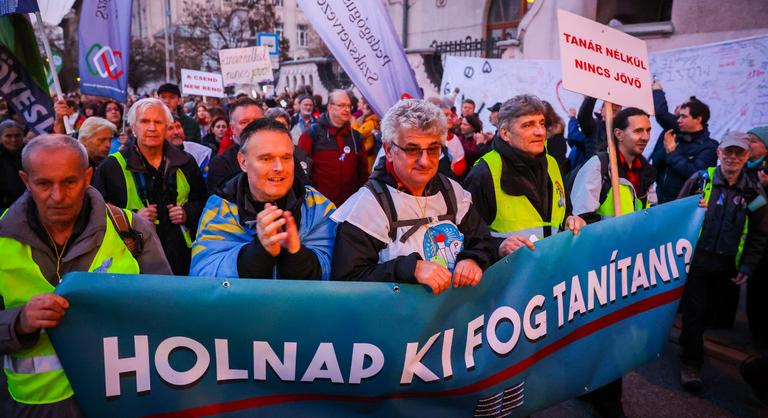 Kiakadtak a pedagógus szakszervezetek Orbán Viktor levele miatt