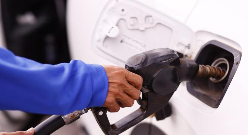 Tovább emelkedett a benzin ára: a régióban már nálunk az egyik legdrágább tankolni