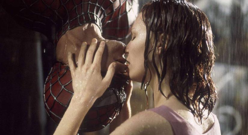 Élete egyik legrosszabb forgatási élményének nevezte Kirsten Dunst a híres Pókemberes csókját