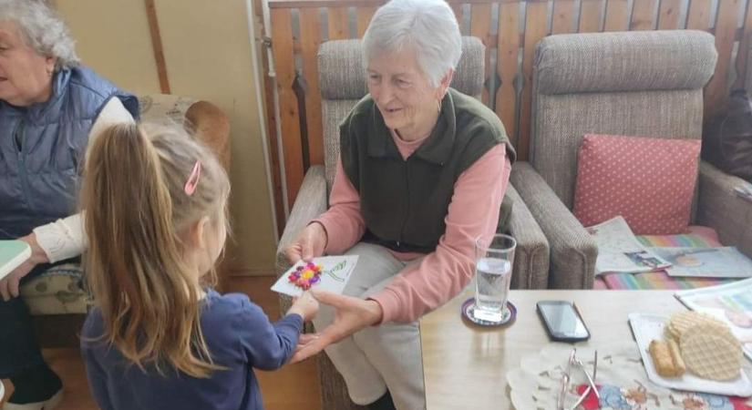 A nappali ellátás vonzó az idősek számára Répcelakon