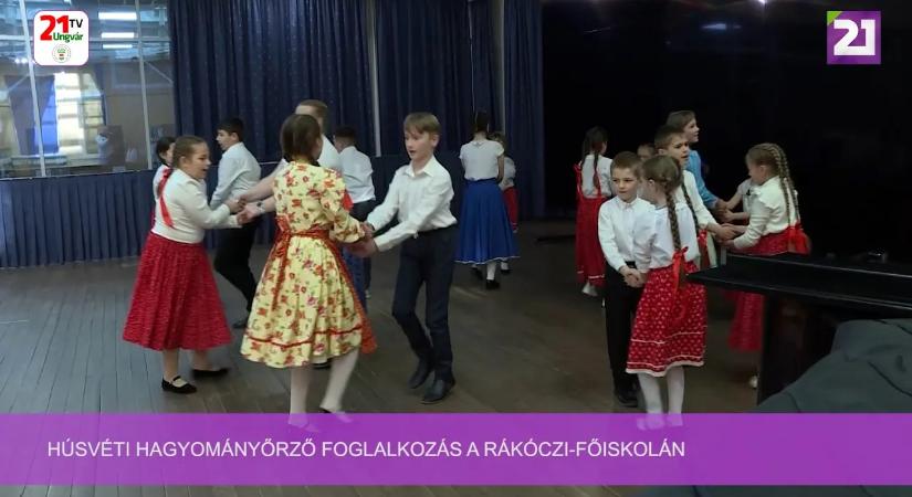 Húsvéti hagyományőrző foglalkozás a Rákóczi-főiskolán (videó)