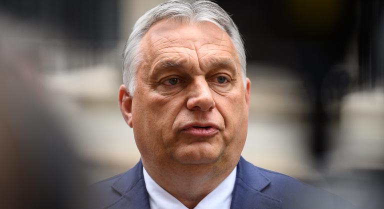 Orbán Viktor a TikTokon szavalta el kedvenc locsolóversét