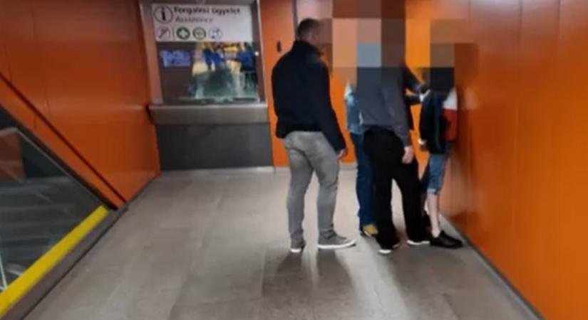 Egy metróállomáson fogták el civil ruhás rendőrök a hetek óta bujkáló, emberöléssel vádolt gázolót - videó