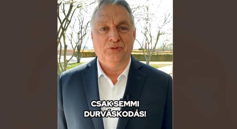 Fej, vagy gyomor? – kommentelték Orbán Viktor locsolkodós kérdezz-felekjét