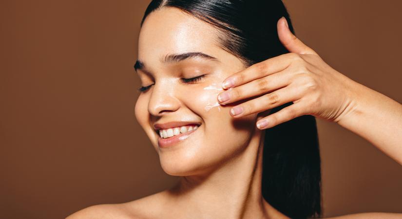 Így válaszd ki a bőrödnek megfelelő arckrémet! – A bőrgyógyász praktikus tanácsai