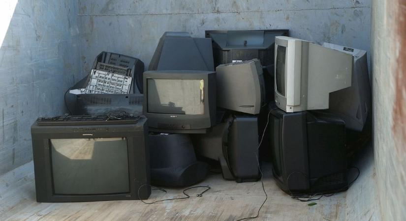 Ingyen begyűjtik az elektronikai hulladékot Püspökladányban