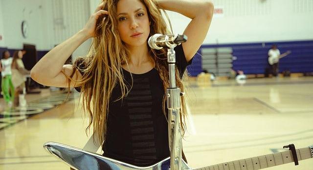 "A sárba zuhantam" - így vallott Shakira a szakításáról