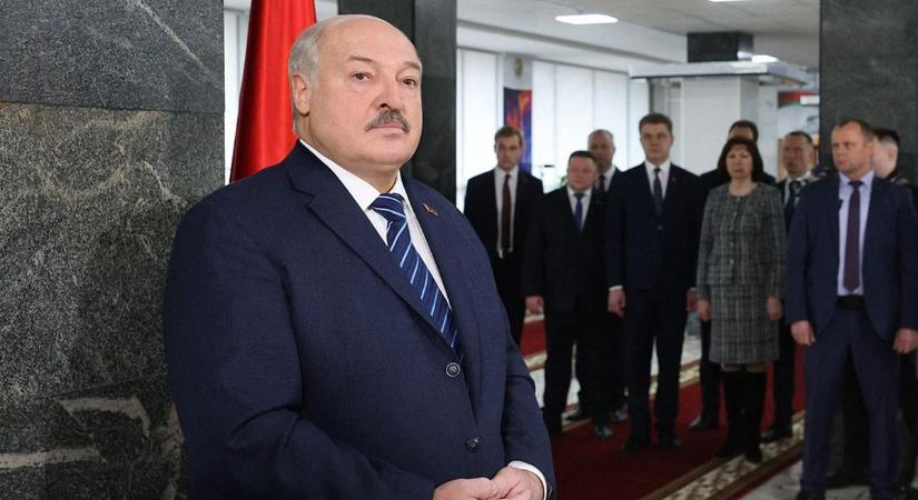 A fehérorosz elnök váratlanul bejelentette: háborúra készülnek és ezt nem akarja eltitkolni