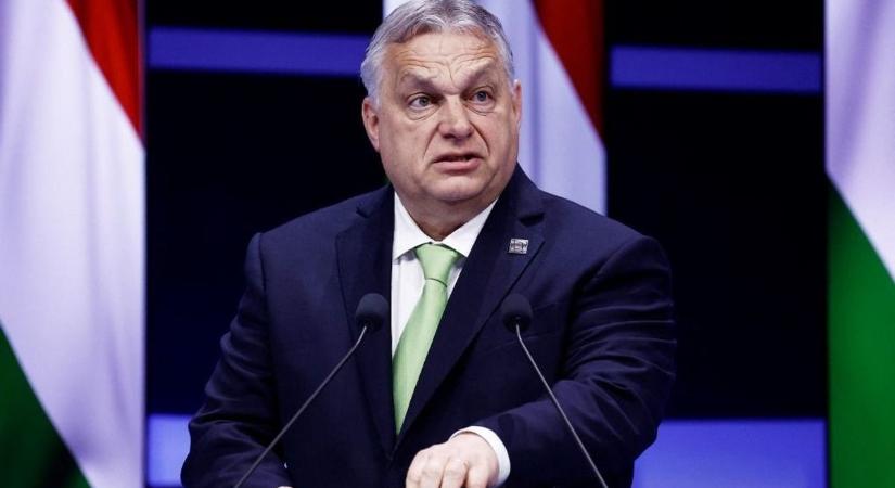Váratlan utazás: szűk körű egyeztetésre hívták Orbán Viktort a román elnöki palotába – ez lehet a háttérben