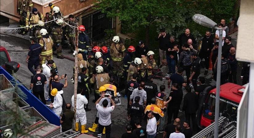 Isztambuli tűz: tizenöt halott – nem tudni, mitől égett le a szórakozóhely