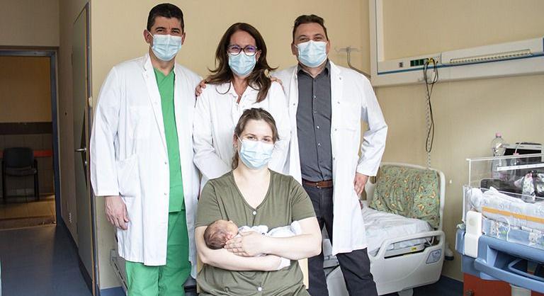 Csoda: itthon először született szívtranszplantált édesanyának gyermeke