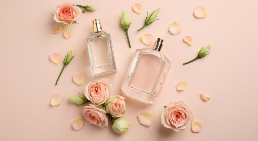 Tavasszal ezek a legkeresettebb virágos parfümök