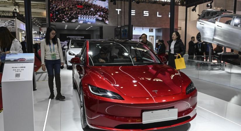 Bezuhantak a Tesla eladásai, de így is újra piacvezető lett Elon Musk vállalata