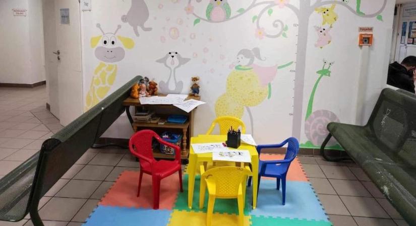 Gyermeksarkot alakítottak ki a hatvani kórházban
