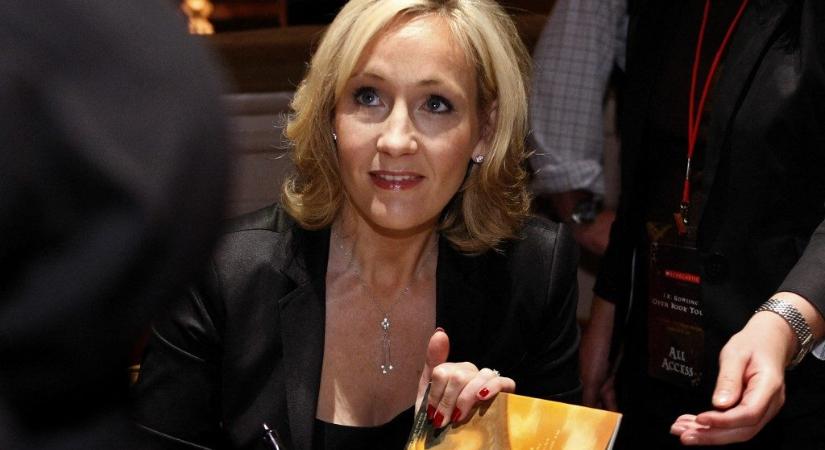 Skóciában életbe lépett egy gyűlölet-bűncselekmények elleni törvény, J. K. Rowling alig várja, hogy letartóztassák