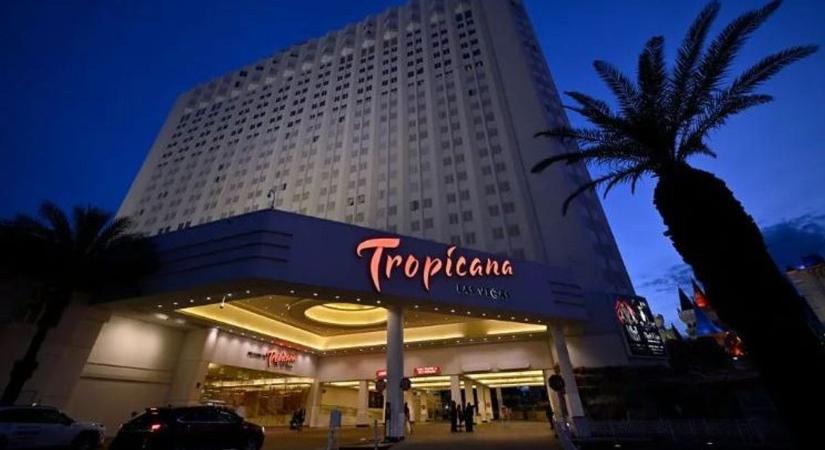 Végleg bezárt Las Vegas leghíresebb kaszinója, a Tropicana