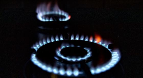 Lép a kormány a rezsinél: nem érheti több meglepetés az átalányban fizető gázfogyasztókat