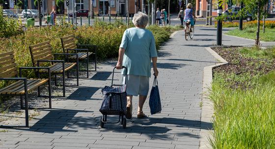 Sokkal kevesebb nyugdíjas évre számíthatnak a magyarok, mint más európaiak