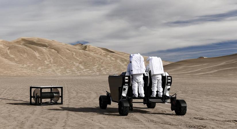 Új holdjáró autókat fejlesztenek a NASA-nak